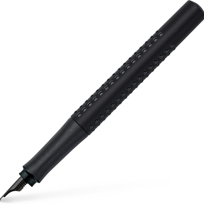 Office-grade fountain pen - all black